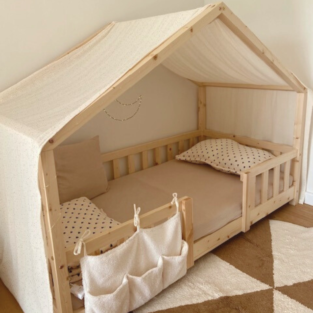 Ciel de lit cabane Ecru pois dorés en stock