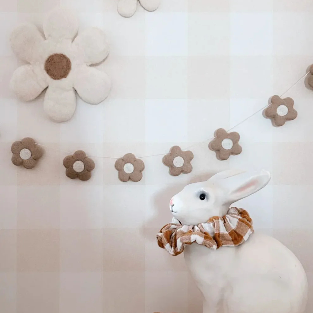 Guirlande feutrine fleur beige