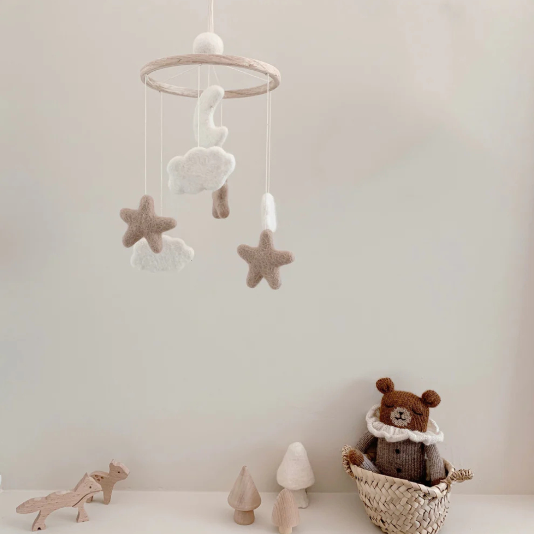 Mobile feutrine étoile lune et nuage