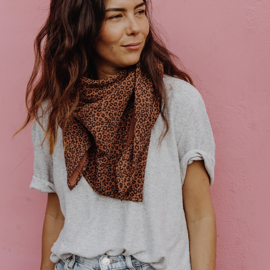 Foulard Léopard marron