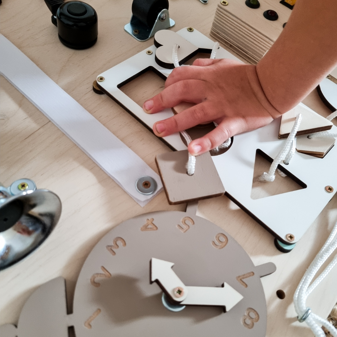 Busy board planche Montessori BEST-SELLER
