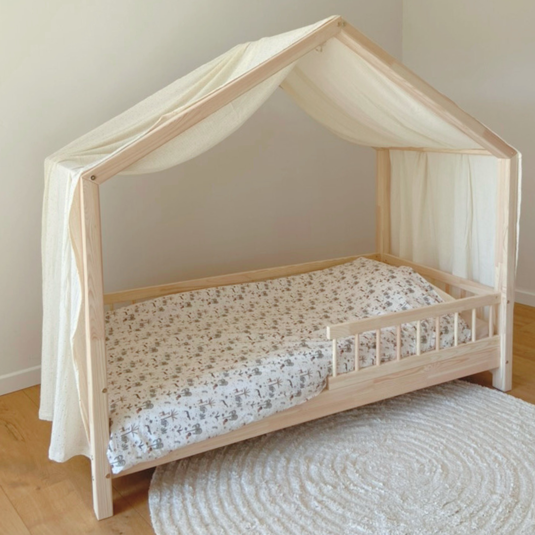Ciel de lit cabane Ecru pois dorés en stock