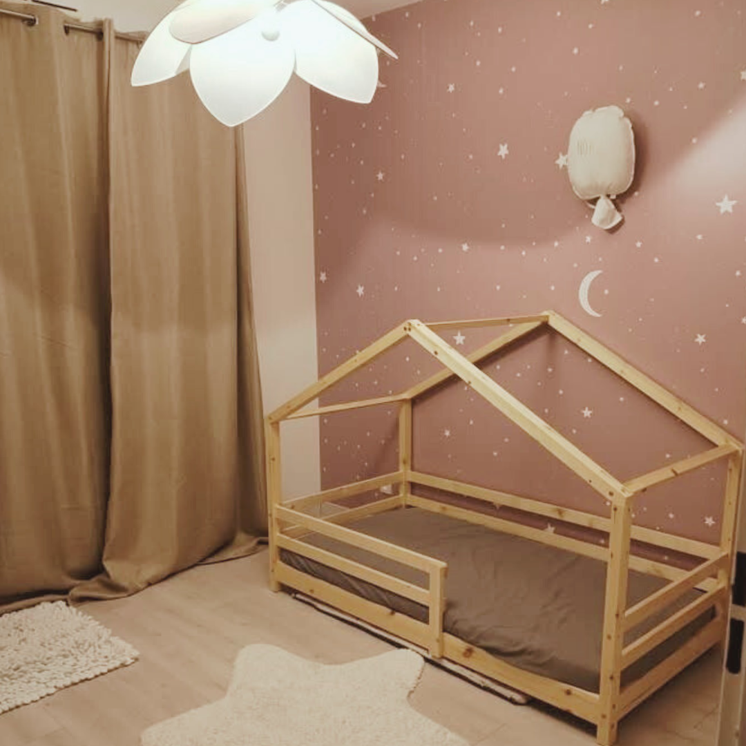 Lit cabane avec barrière - 80x160cm - Bois naturel