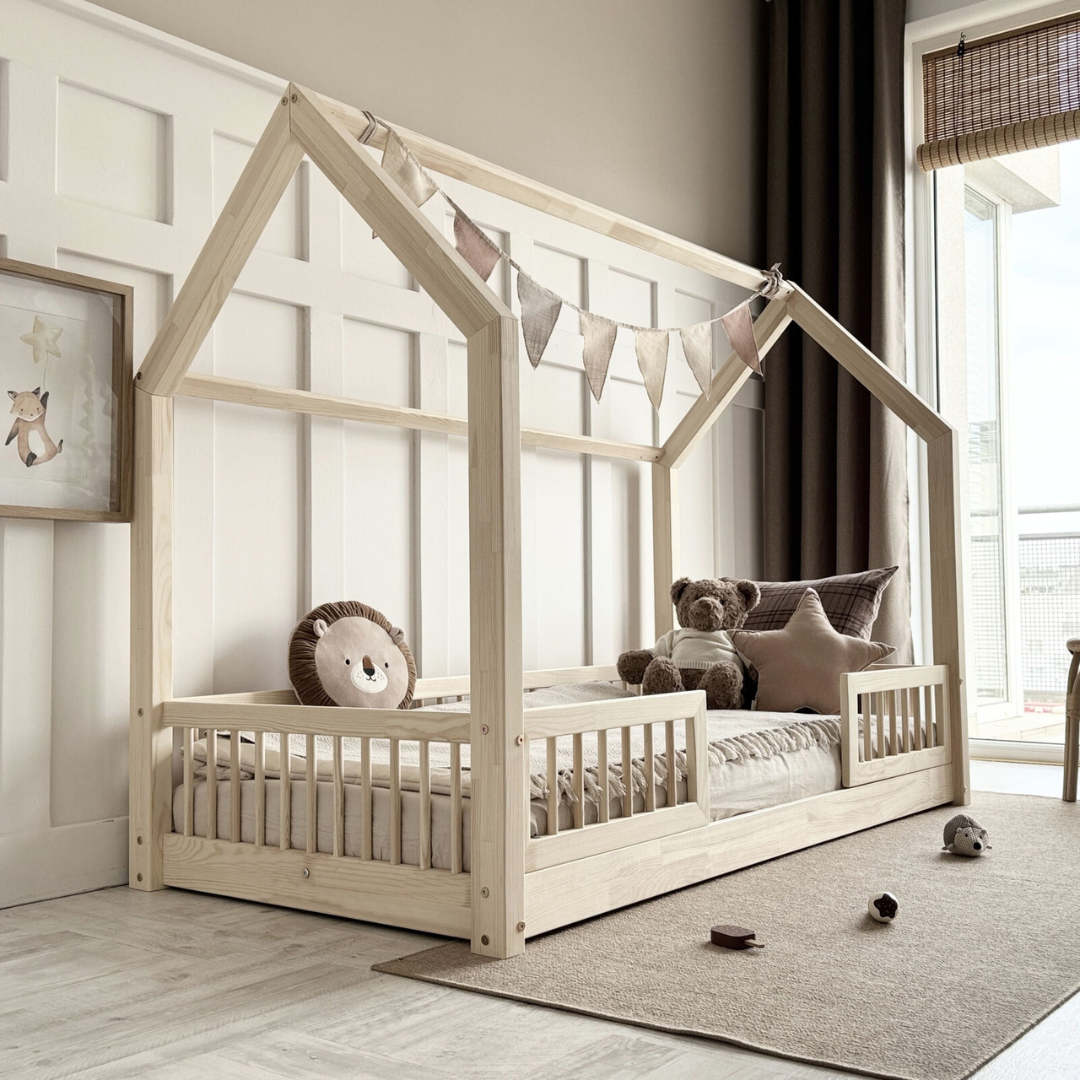 Lit cabane Montessori avec barrière Paola 80x160cm Entrée au milieu