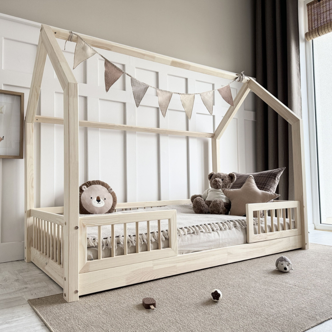 Lit cabane Montessori avec barrière Paola 80x160cm Entrée au milieu