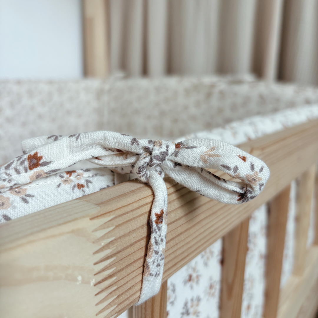 Tour de lit cabane double gaze fleuri Nina