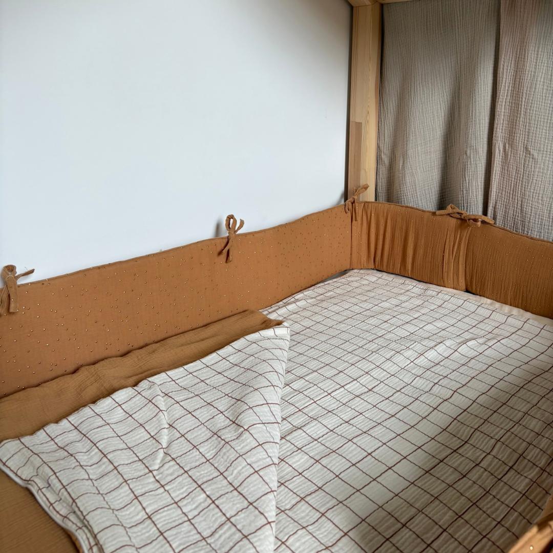 Tour de lit cabane double gaze caramel pois dorés