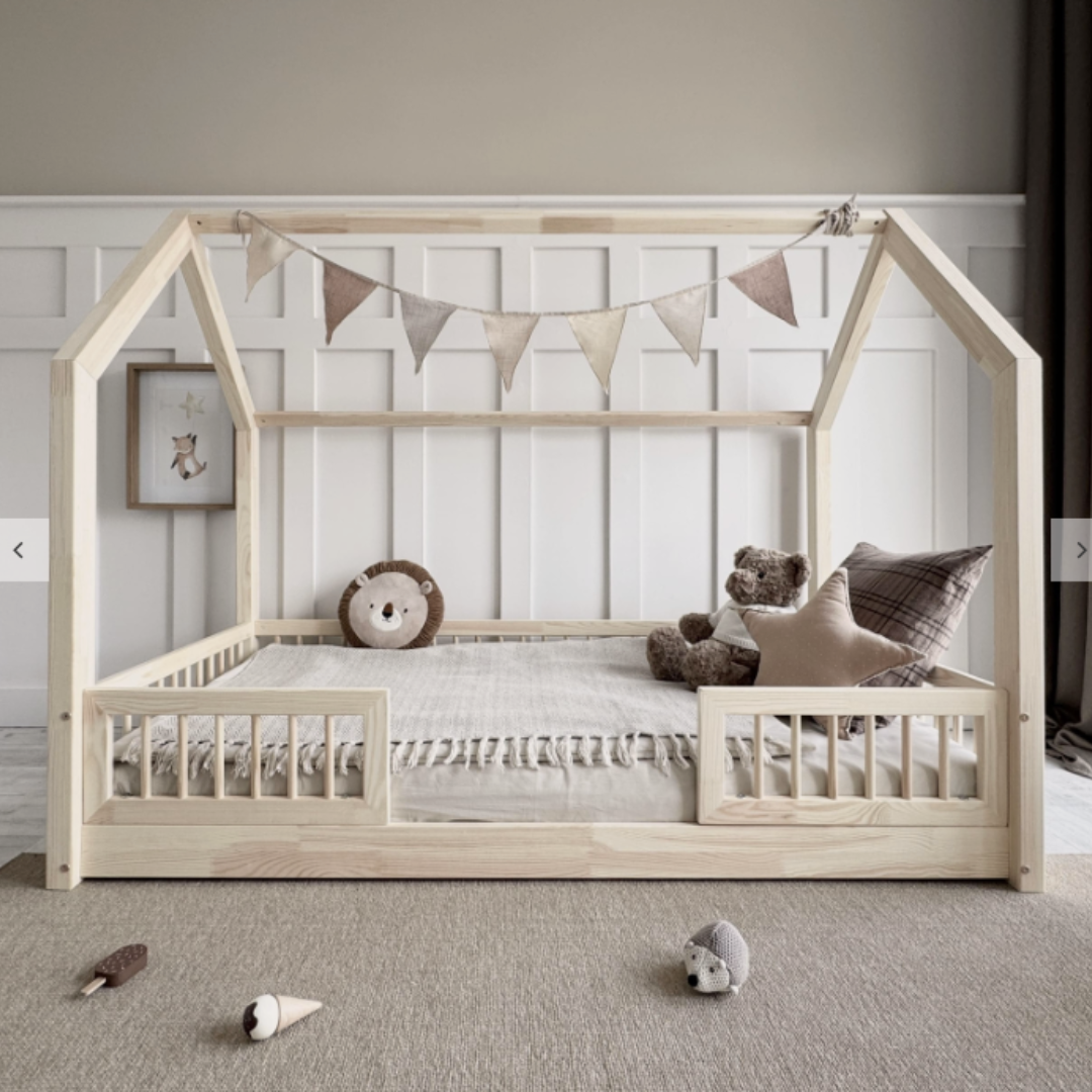 Lit cabane Montessori avec barrière Paola 90x190cm Entrée au milieu