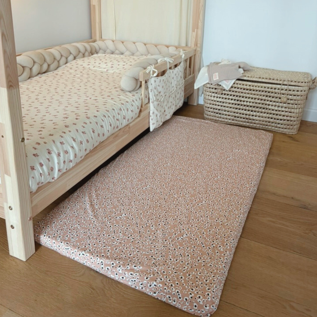 Tapis de motricité léopard rose