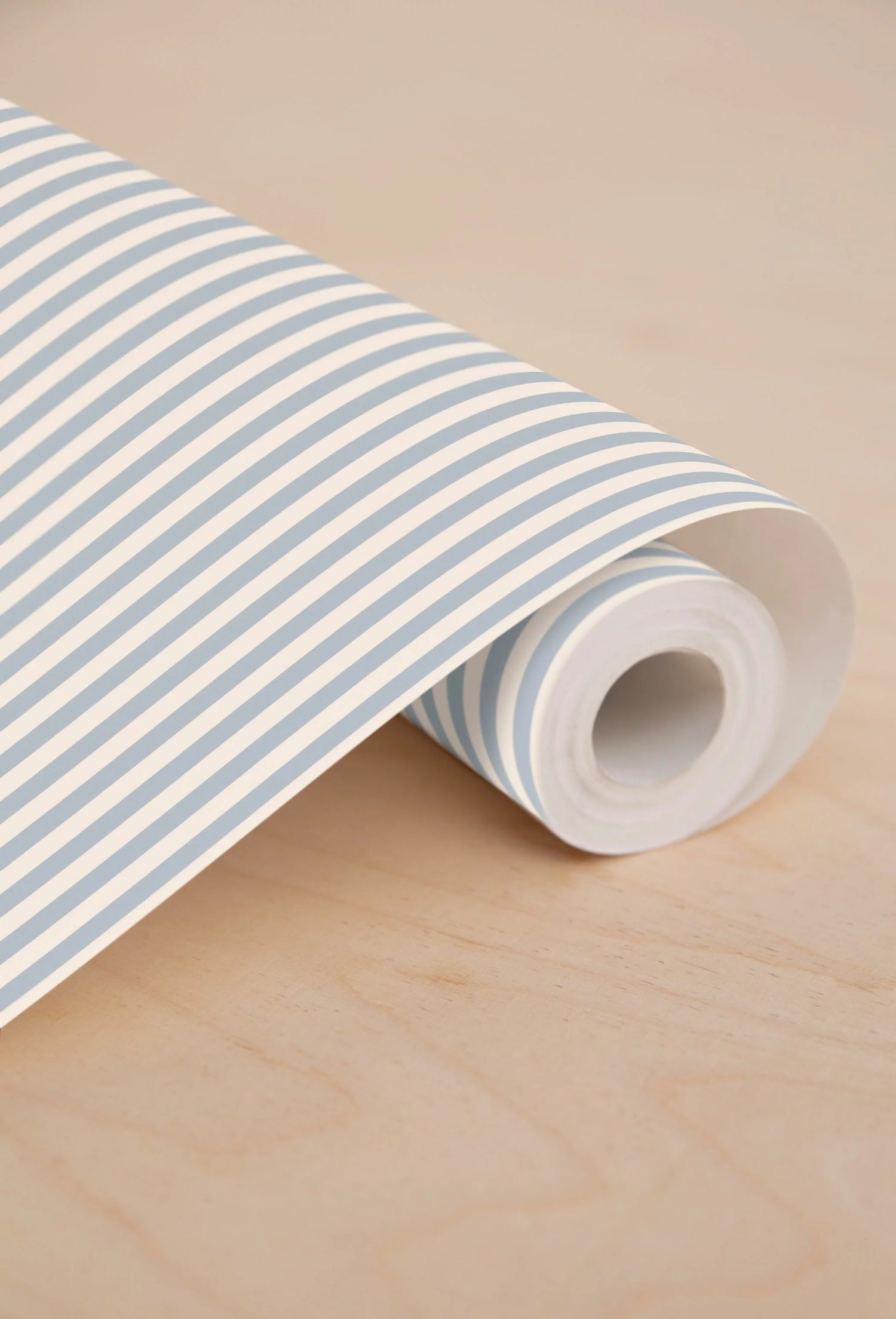Papier peint enfant rayé