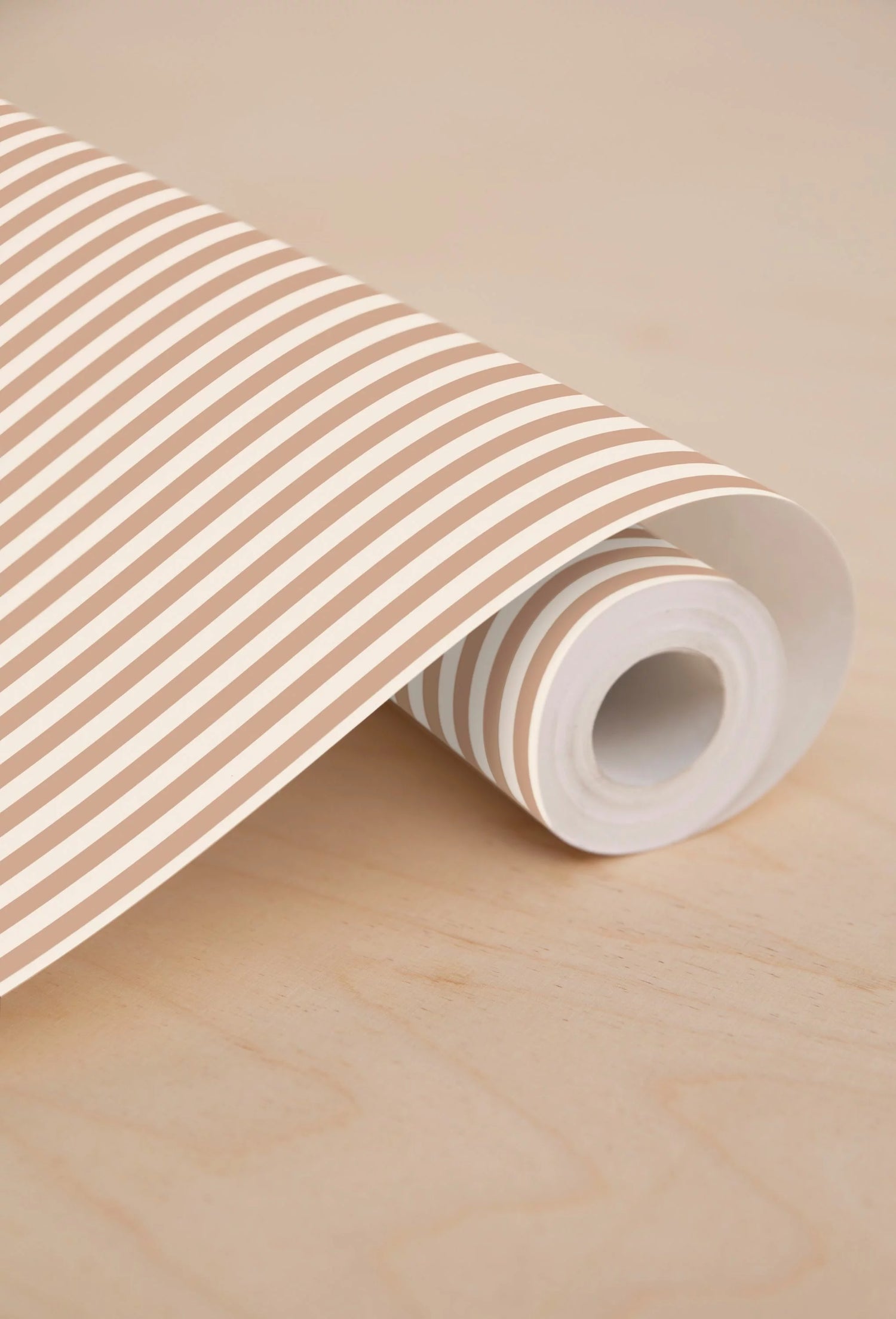 Papier peint enfant rayé