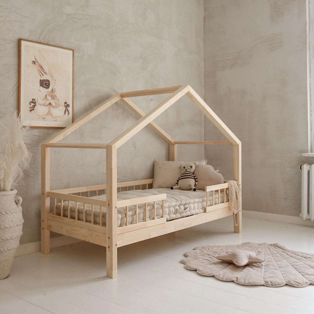 Lit cabane avec barrière Betty 70x140cm
