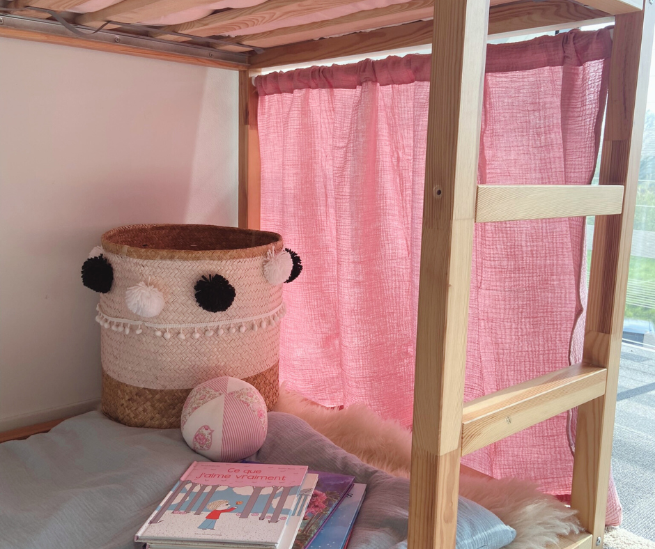 Rideaux lit Kura IKEA - Rose