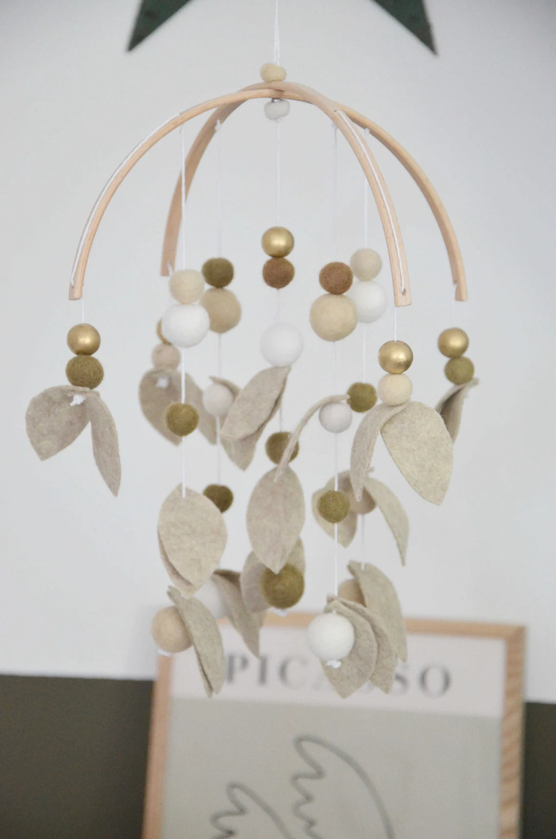 Mobiel Montessori naakt Beige & goud