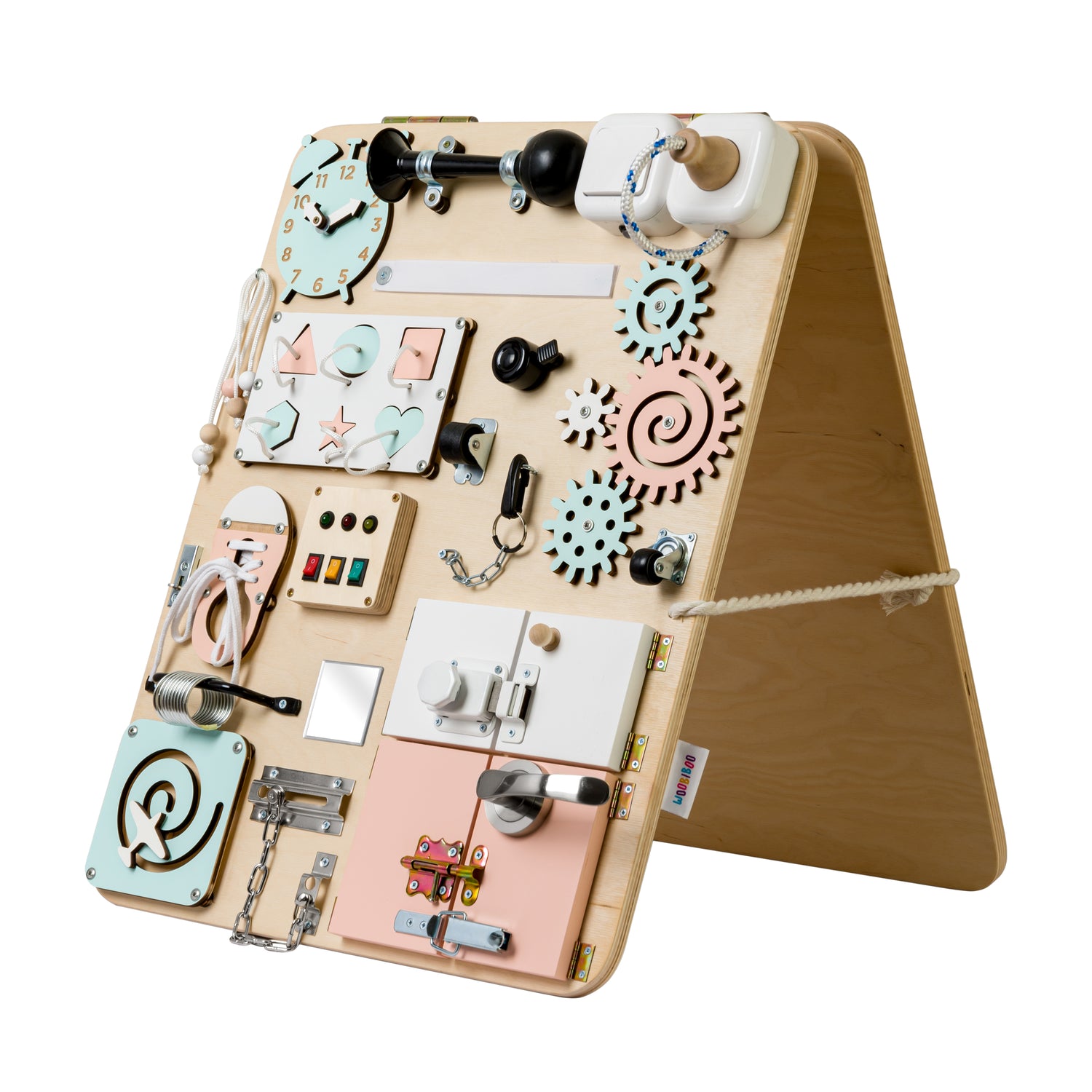 Busy board planche Montessori