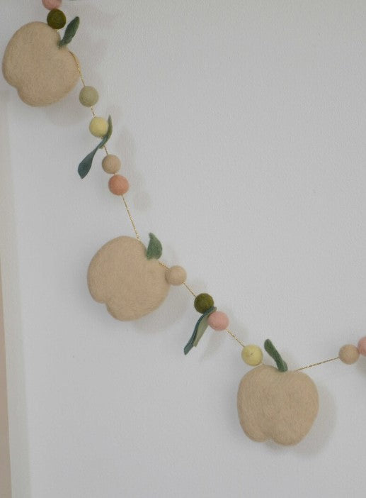 Guirlande &quot;pommes&quot; Beige - Laine feutrée