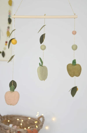 Mobile Montessori "pommes"
