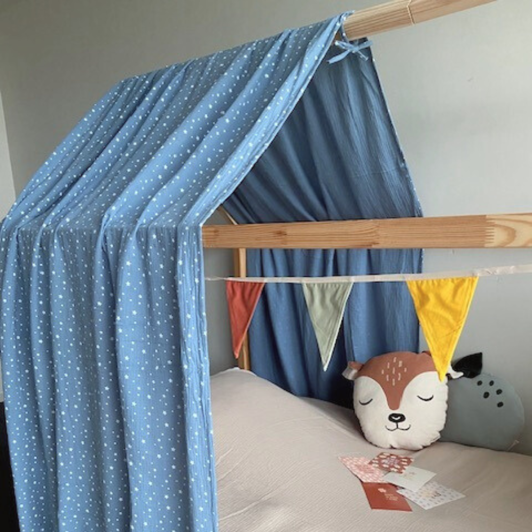 Mosterdgele cabine bedhemel voor Ikea Kura bed