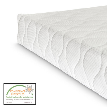 Grand lit cabane Montessori avec barrière + matelas - 120x200cm - Bois naturel