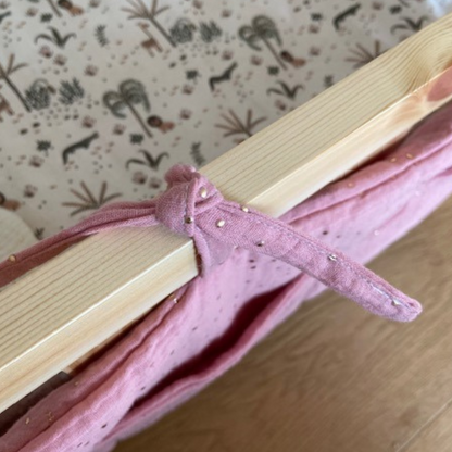 Pochette de rangement lit - Rose pois dorés