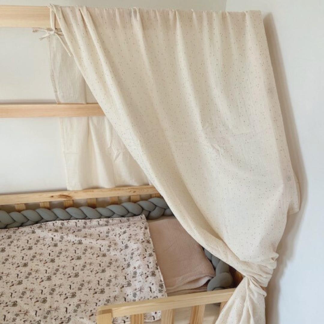 Ciel de lit cabane Ecru pois dorés en stock