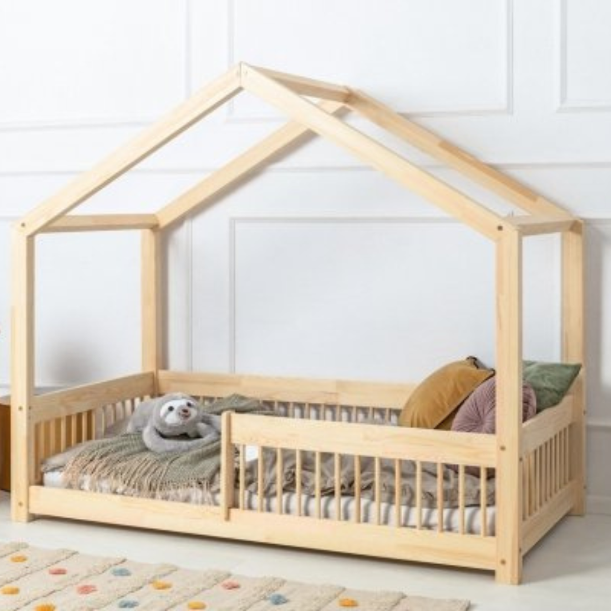 Lit Cabane Montessori Au Sol 140x200cm Avec Rangement - En Pin Massif, Barrières, Tableau Noir - Blanc Ou Gris - Sans Matelas - 3