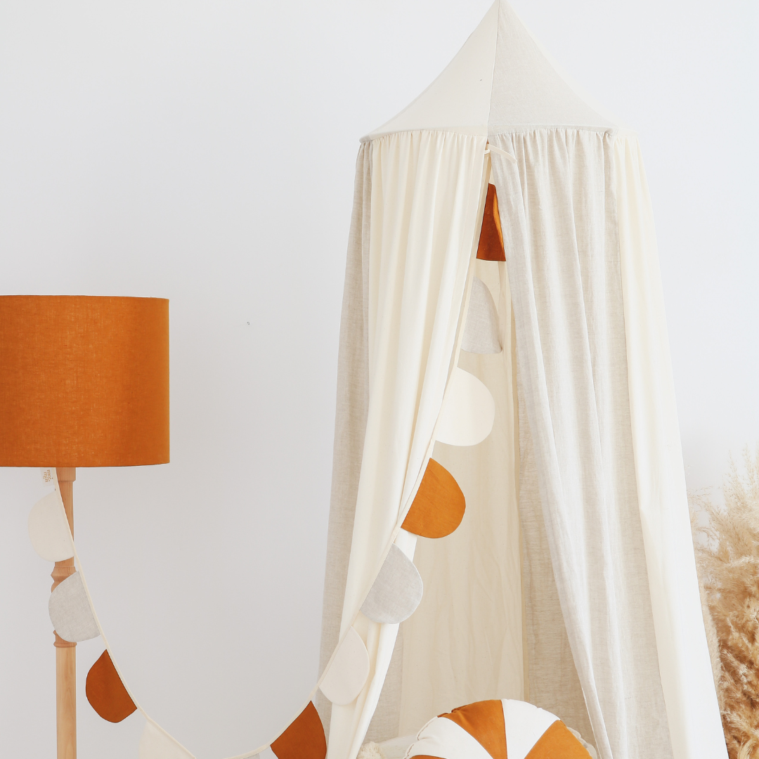 Ciel de lit bébé Beige &amp; écru - Fait main