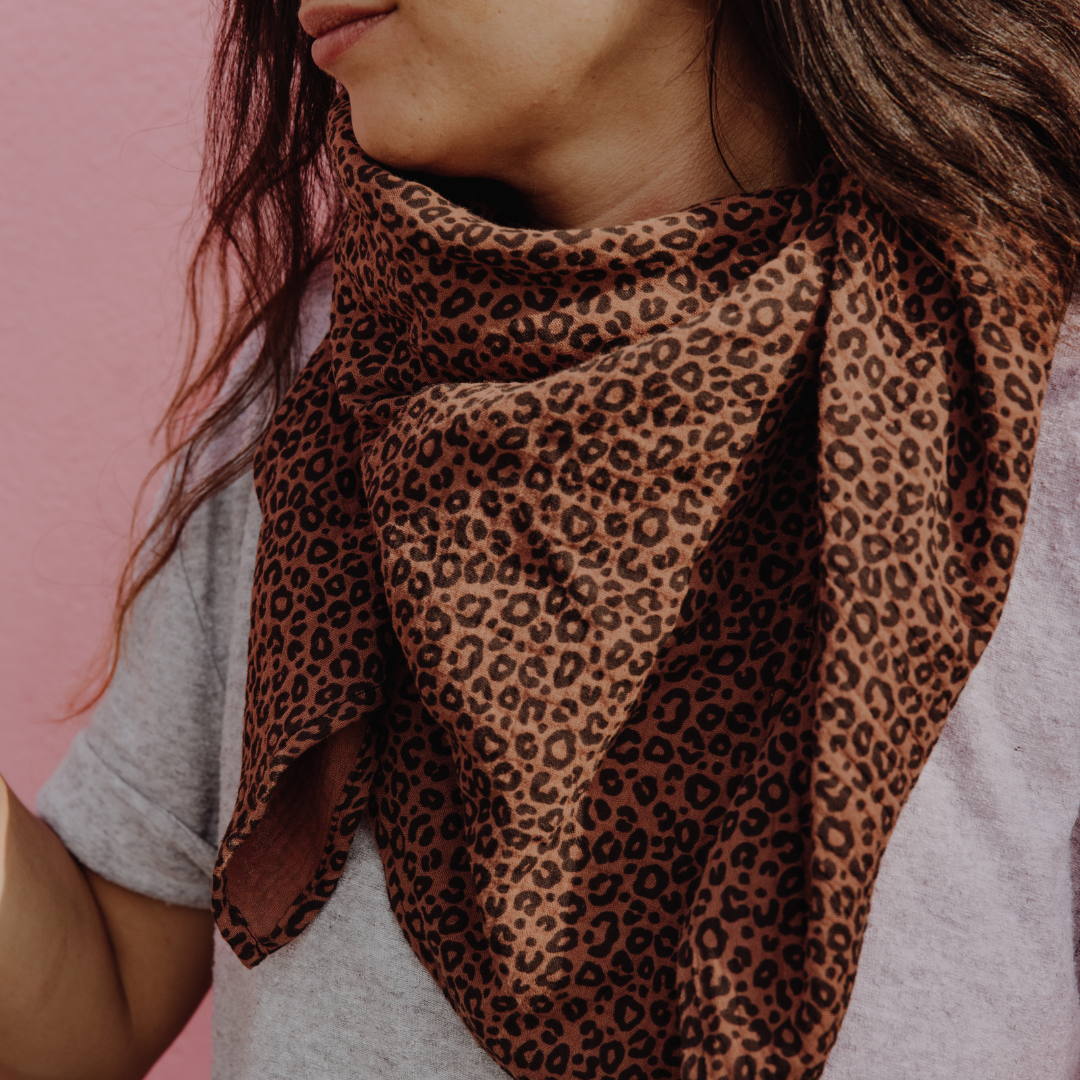 Foulard Léopard marron