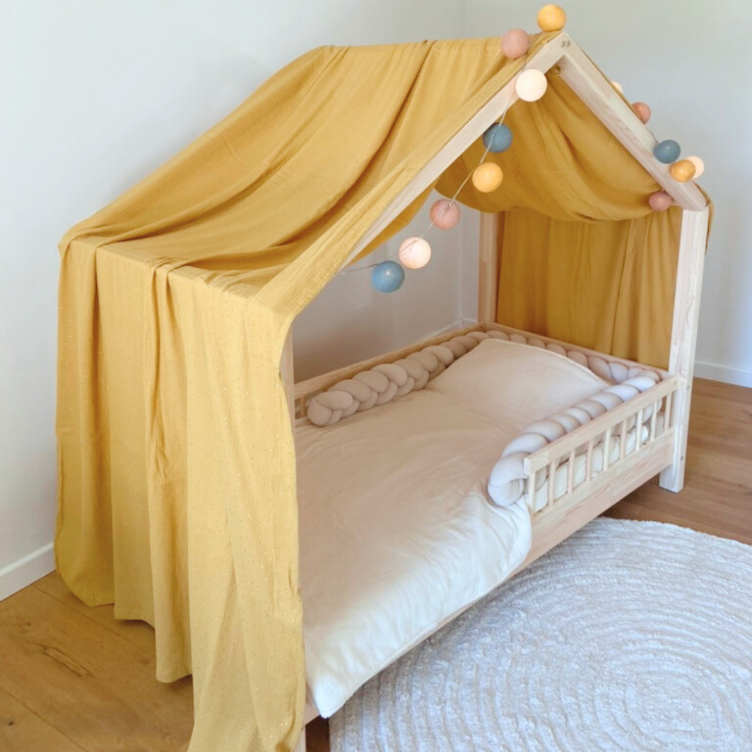 Cabinebedhemel Mosterdgeel