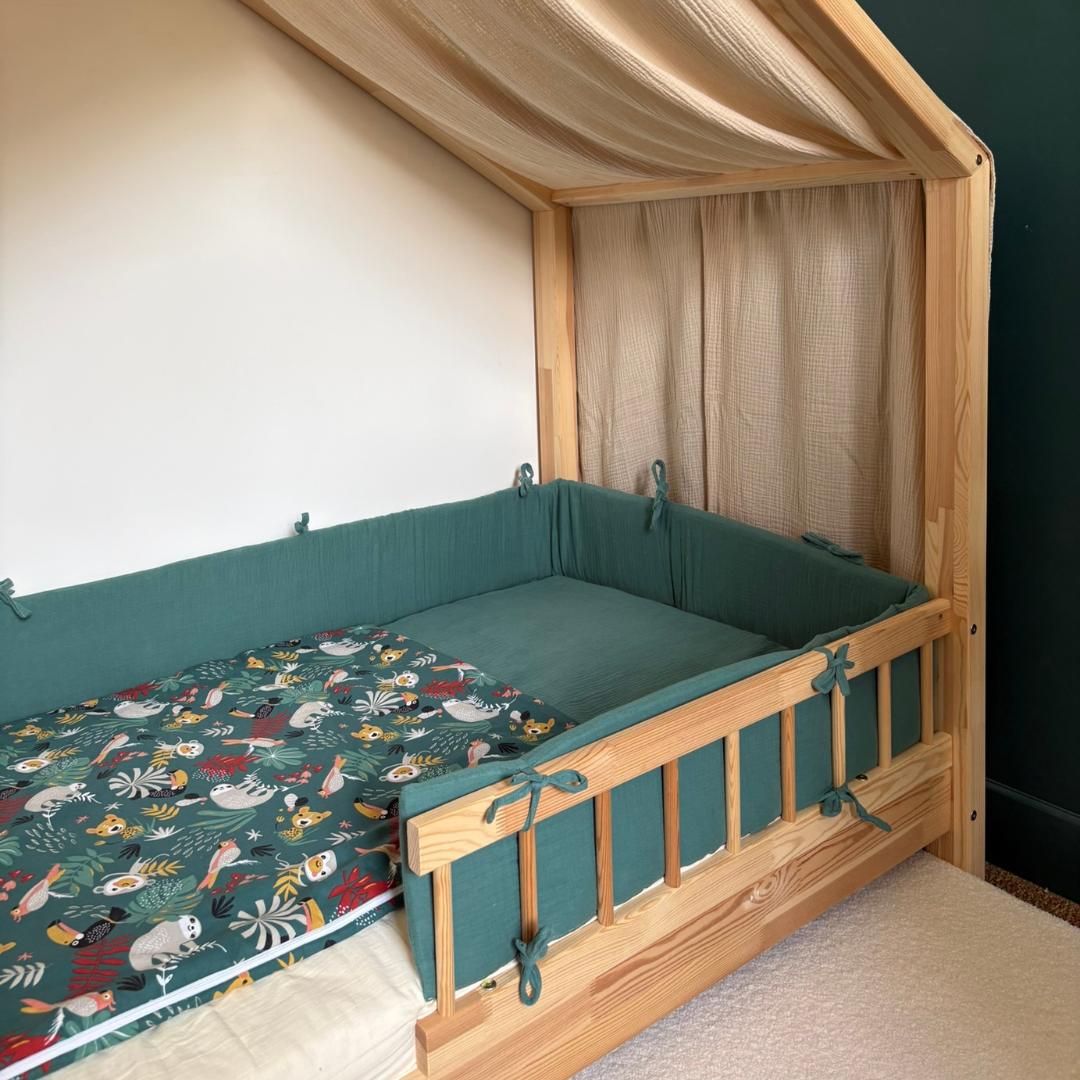 Tour de lit cabane double gaze vert eucalyptus