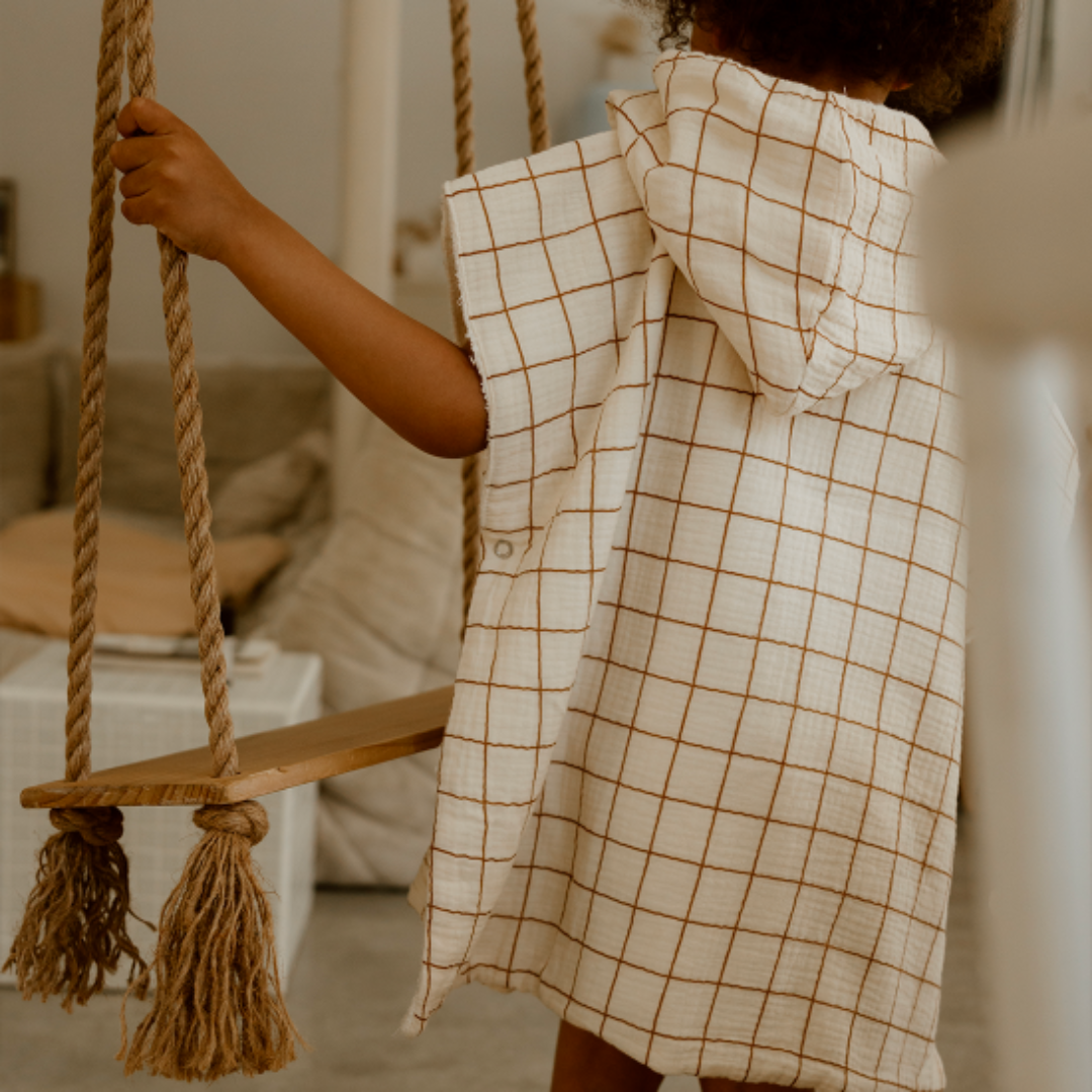Poncho de bain enfant Marcel camel/écru