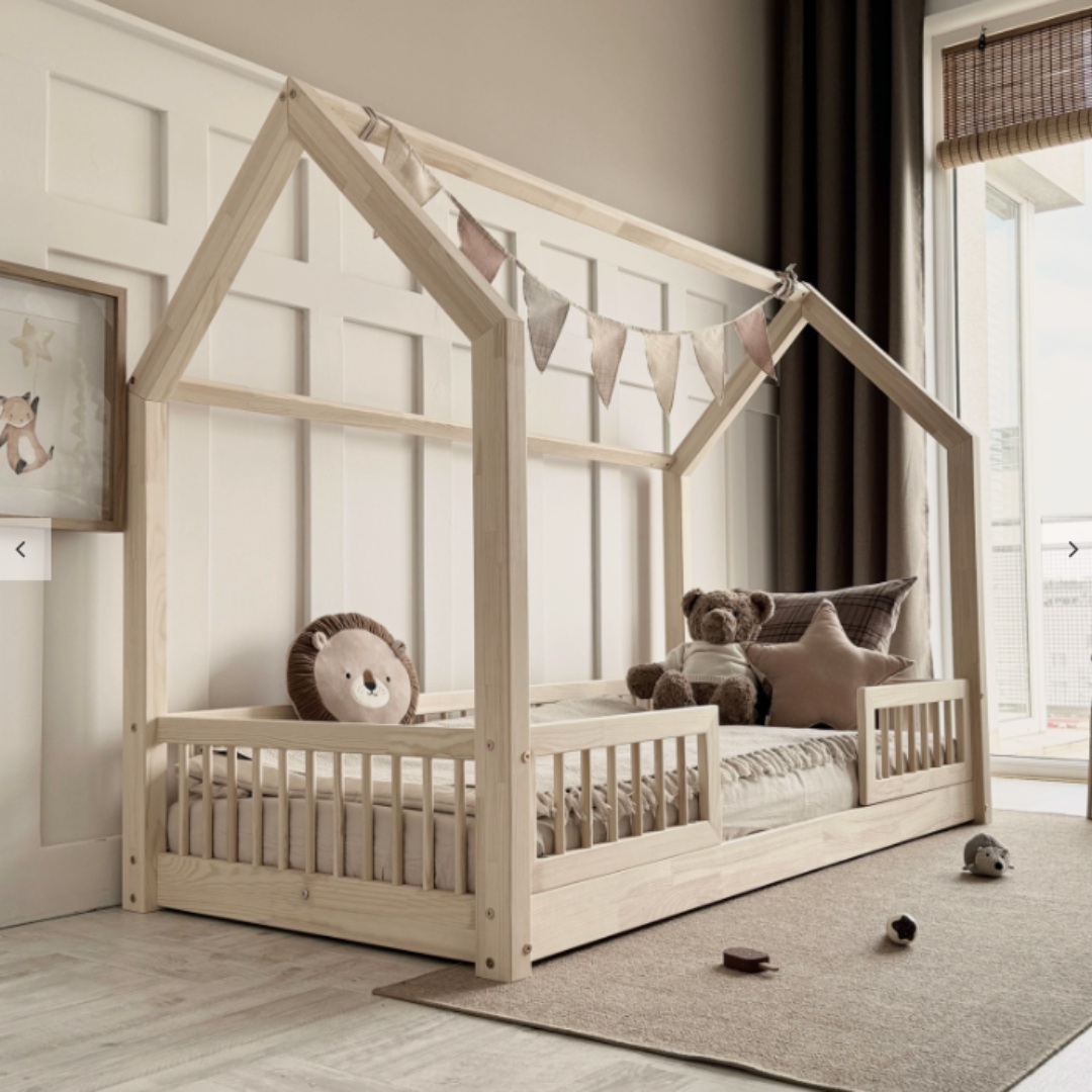Lit cabane Montessori avec barrière Paola 90x190cm Entrée au milieu