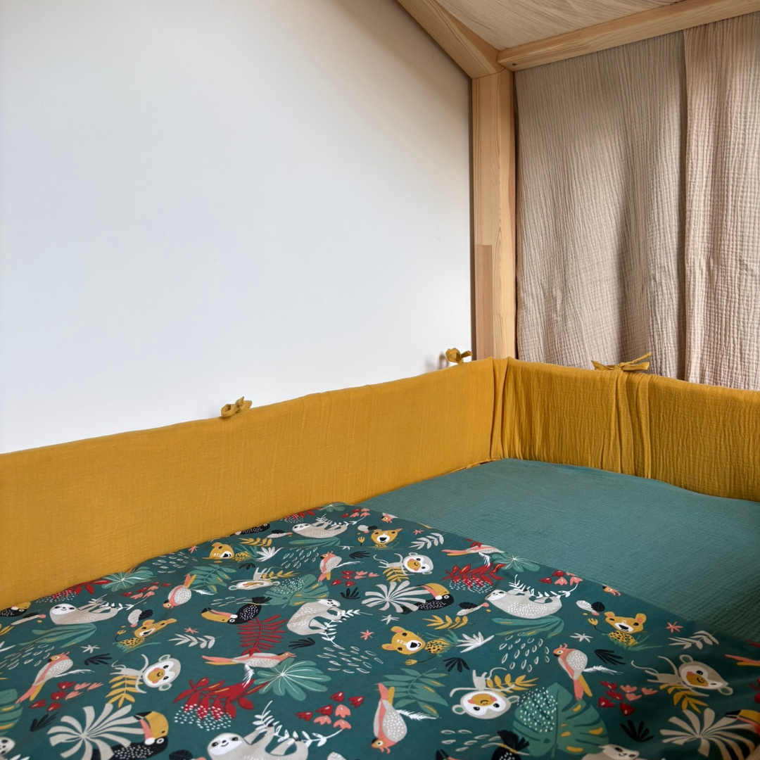 Tour de lit cabane double gaze jaune moutarde
