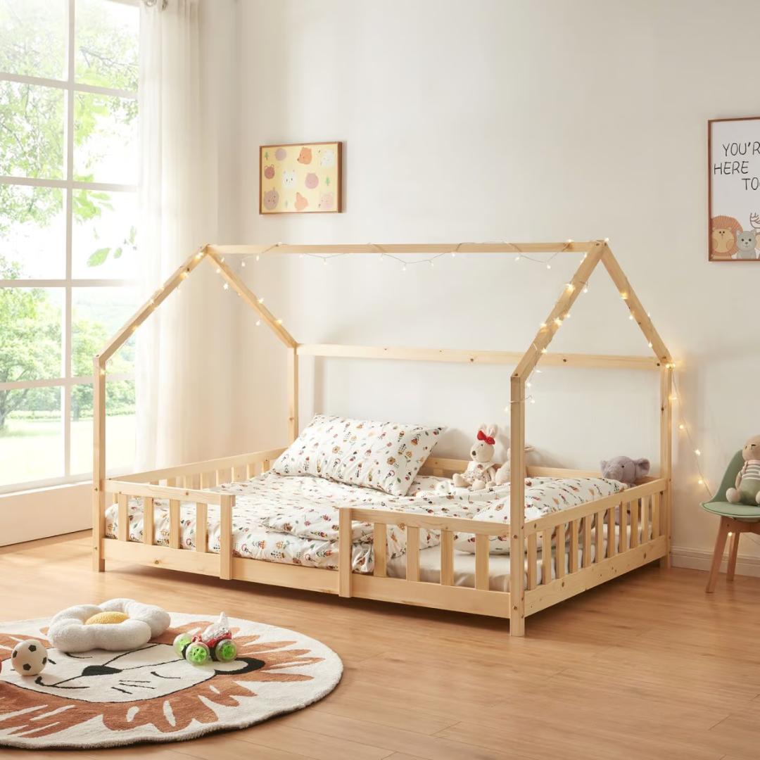 Grand lit cabane double avec barrière - 120x200cm - Bois naturel
