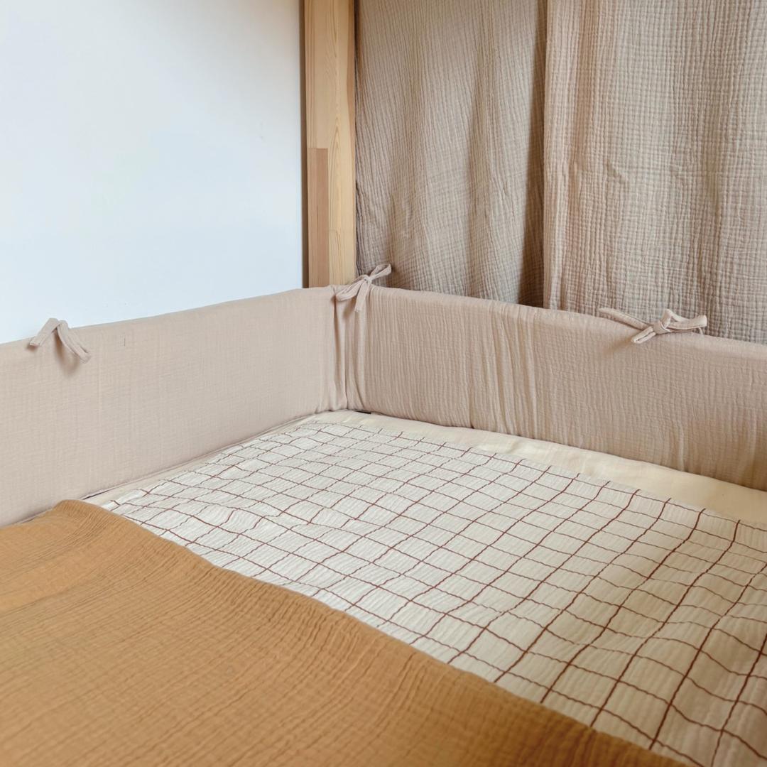 Beige dubbelgaas cabinebedbumper 