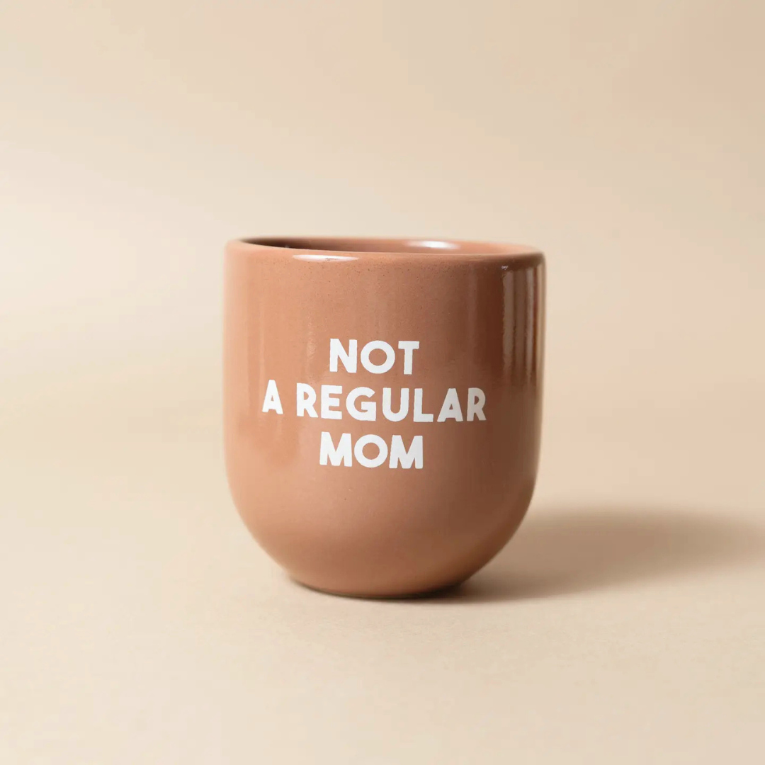 Tasse NOT A REGULAR MOM *Edition limitée*