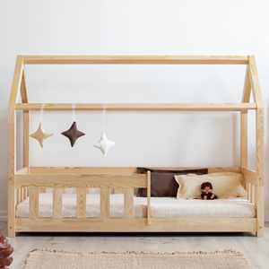 Grand lit cabane Montessori avec barrière 140x200cm