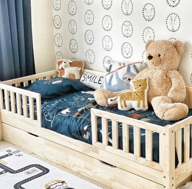 Houten kinderbed met uitschuifbed