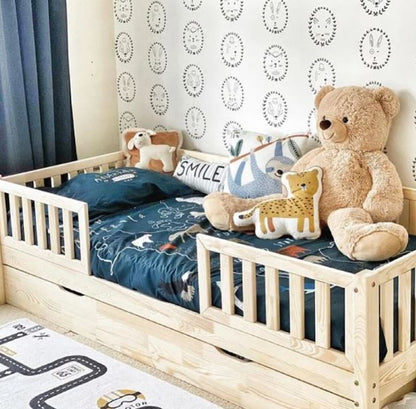 Houten kinderbed met uitschuifbed