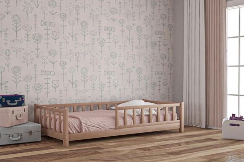 Lit Montessori pour tout petit avec sommier à lattes
