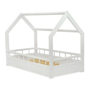 Wit kajuitbed met barrière