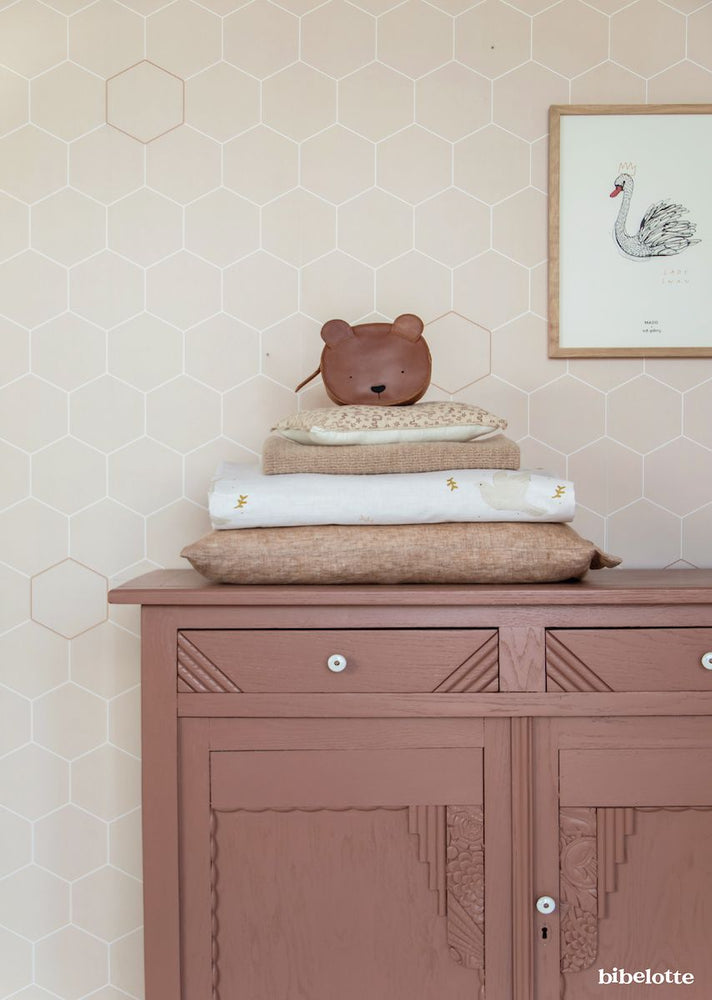 Papier peint chambre enfant Nid d'abeille - Rose nude & Blanc