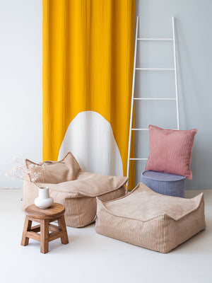 Pouf quadrato in velluto Beige