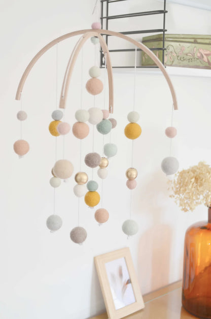 Mobile Montessori Bleu glacier &amp; pastel