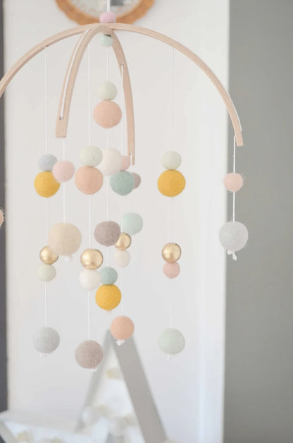 Mobile Montessori Bleu glacier &amp; pastel