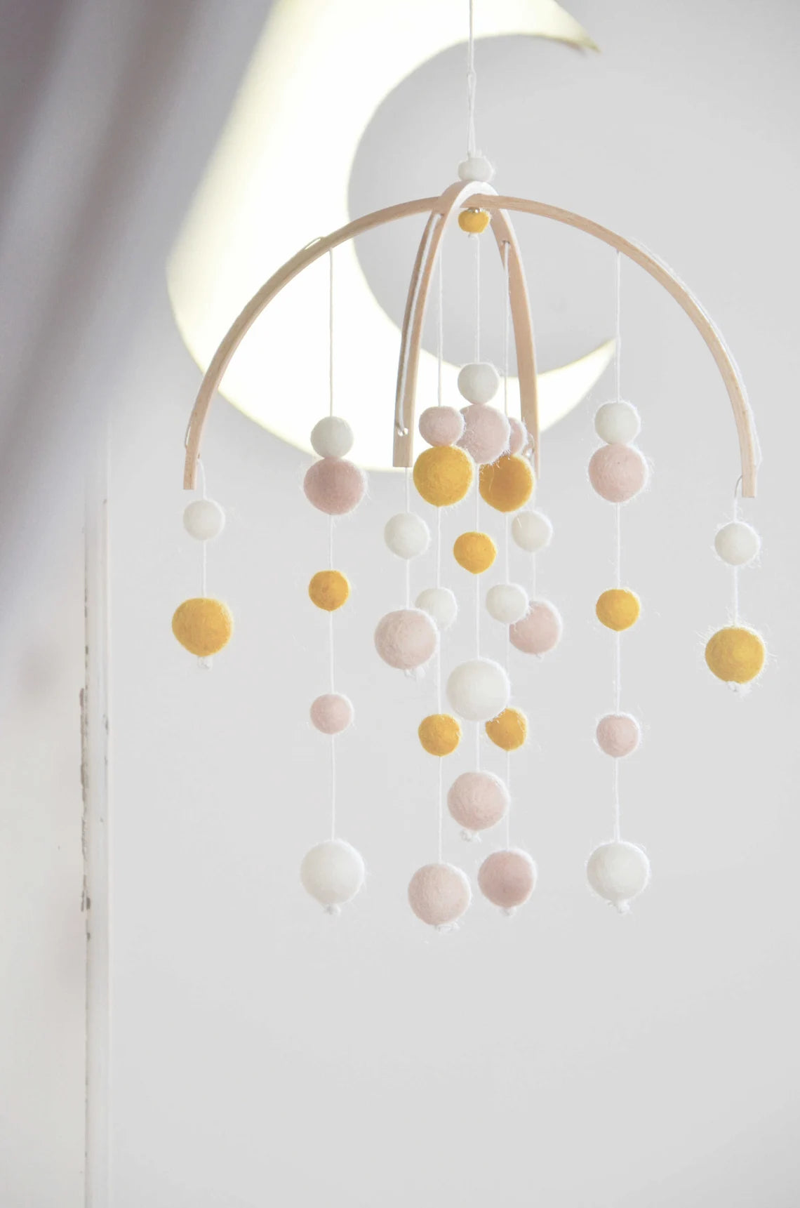 Mobiel Montessori Wit &amp;amp; Mosterdgeel