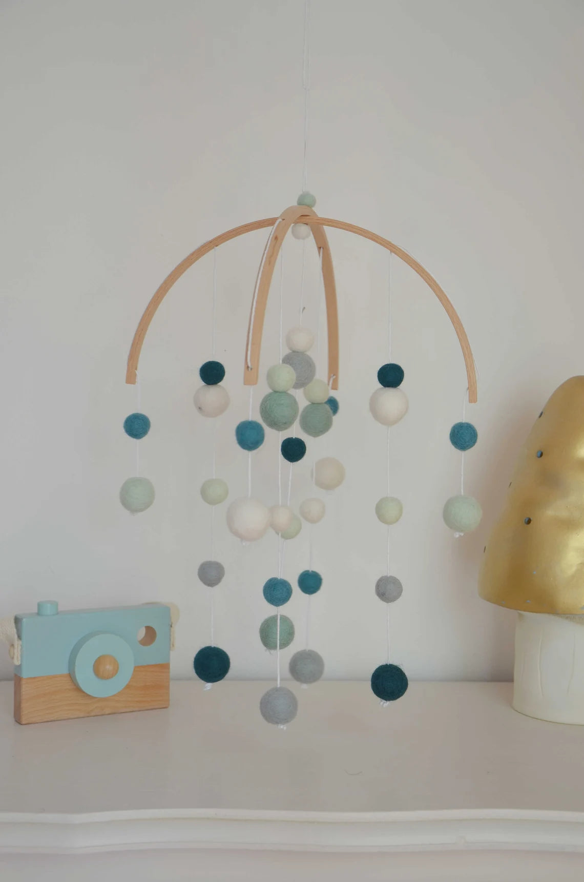Mobile Montessori Bleu &amp; Blanc