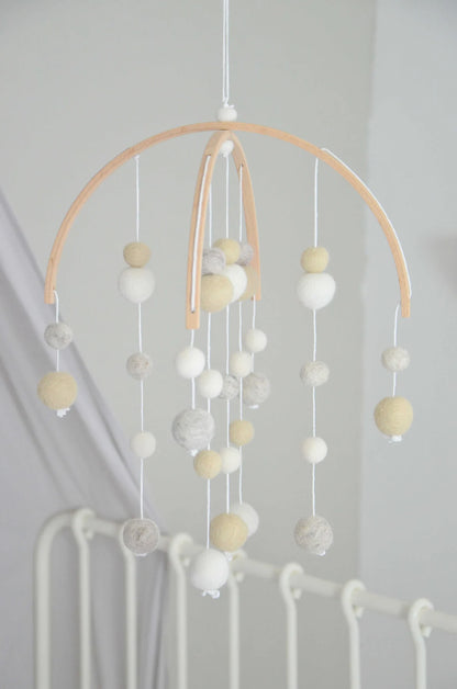 Mobile Montessori - Beige &amp; Blanc