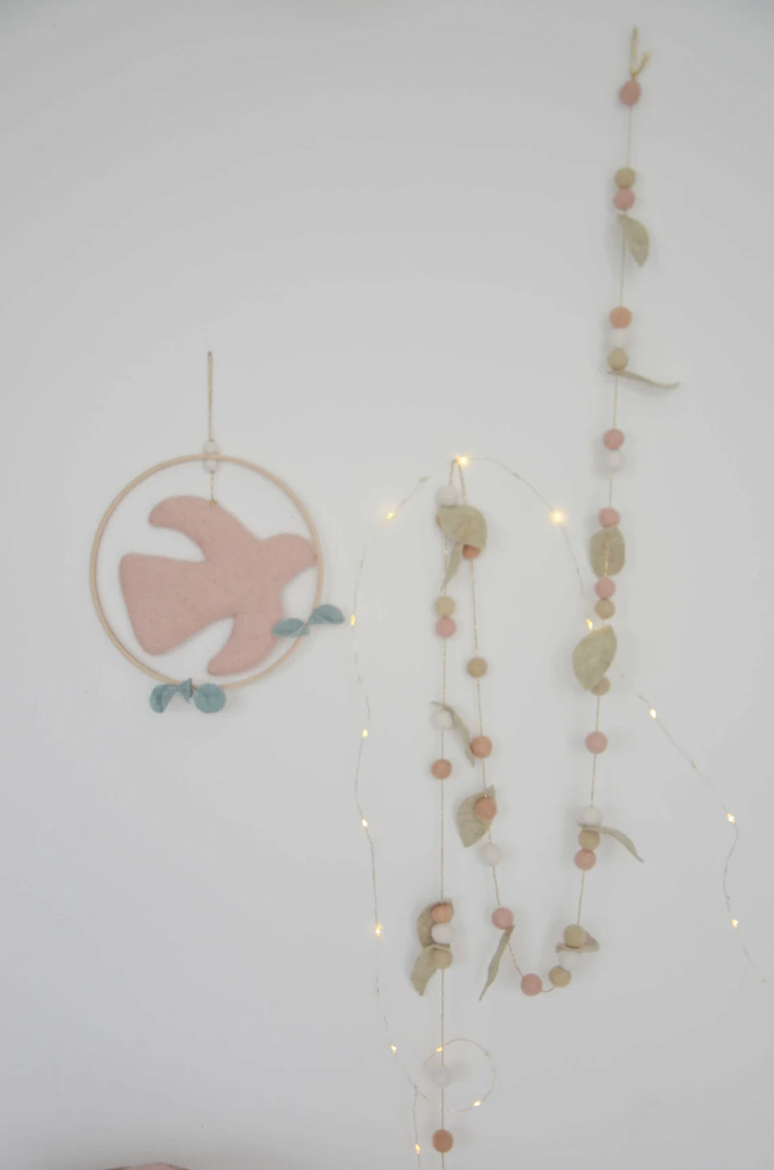 Roze babykamerslinger Groen &amp;amp; Wit