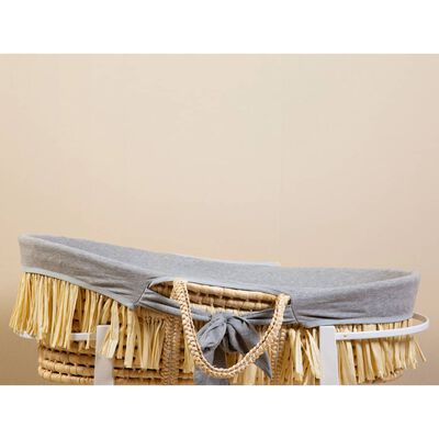Raffia wieg met matras en grijze hoes